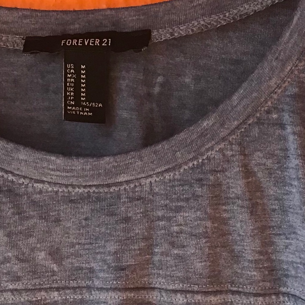 Crop Top - Picture 4 of 4